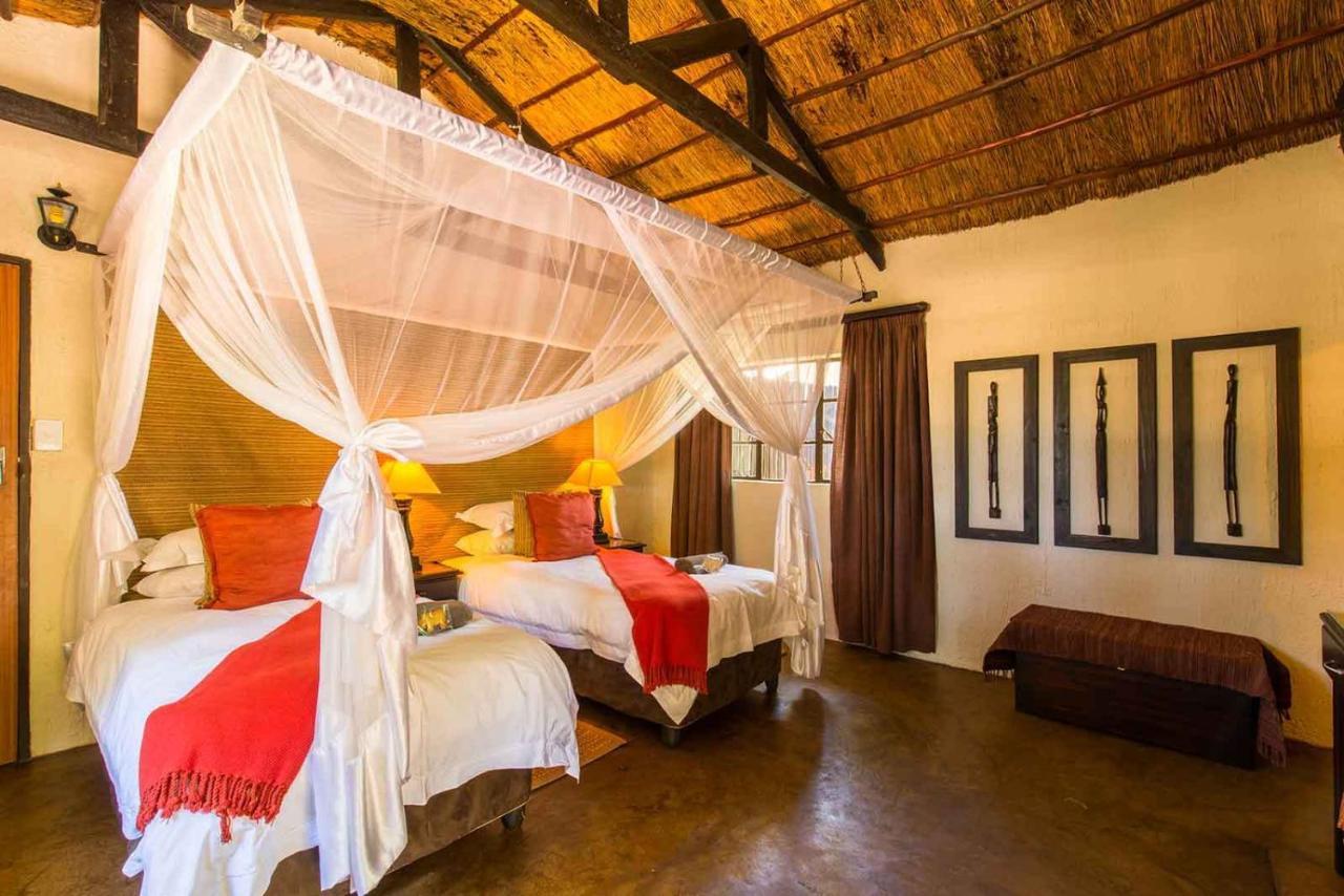 Umkumbe Safari Lodge Riverside Skukuza Extérieur photo