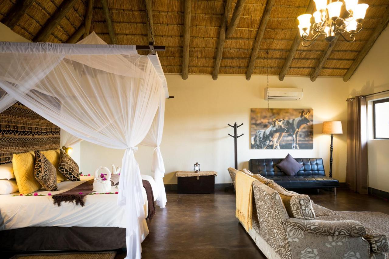 Umkumbe Safari Lodge Riverside Skukuza Extérieur photo