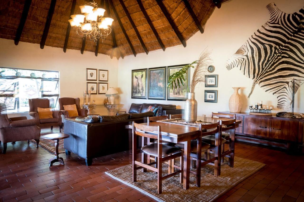 Umkumbe Safari Lodge Riverside Skukuza Extérieur photo