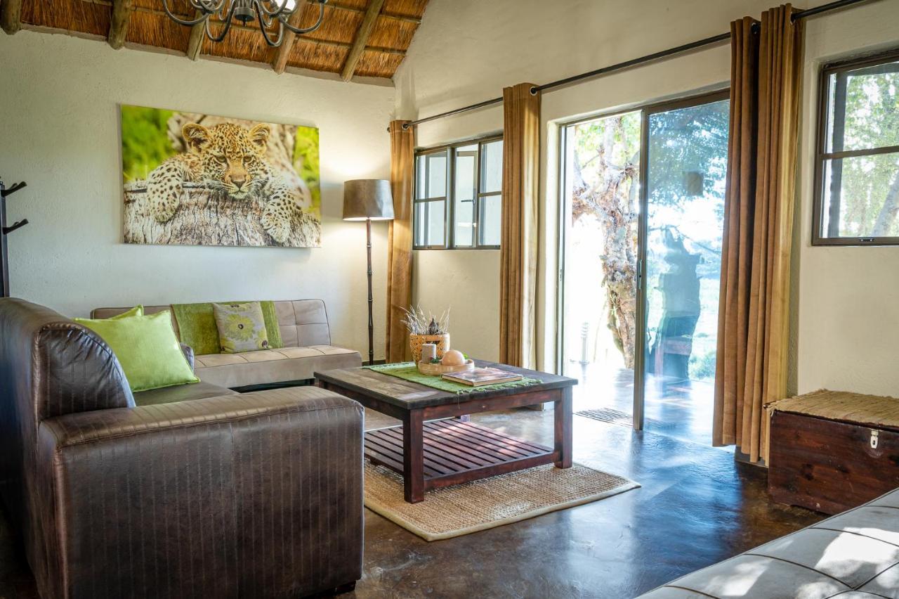 Umkumbe Safari Lodge Riverside Skukuza Extérieur photo